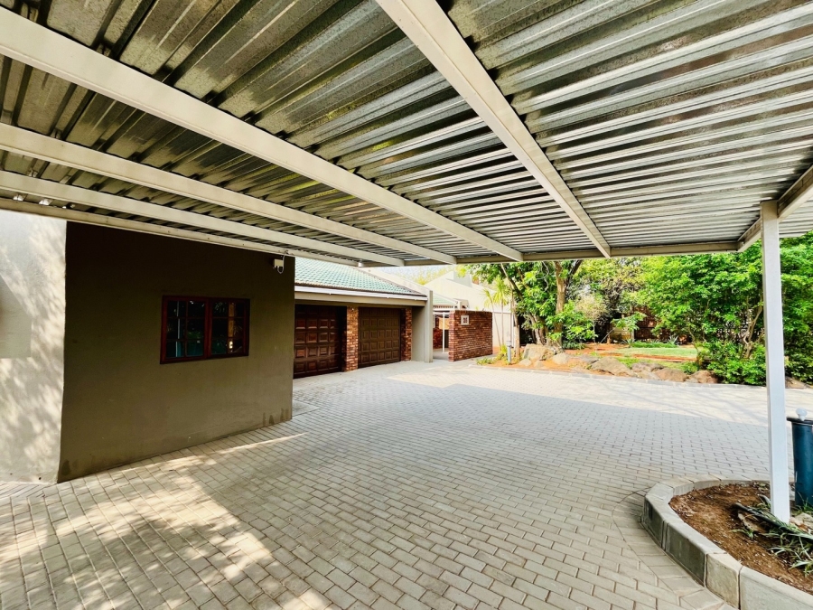 4 Bedroom Property for Sale in Heuwelsig Free State